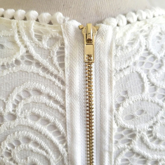 Francesca's Lace V-Neck Dress / All White / Size Small - Picture 5 of 7